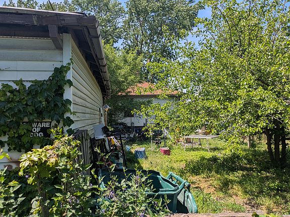 4th image of 6525 Delaware Ave