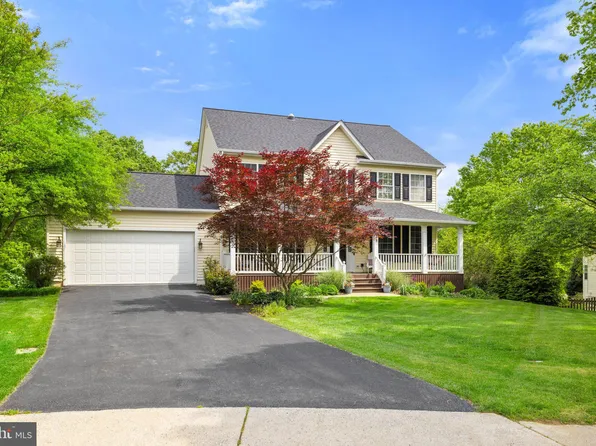 408 Bolingbrook Ct, Purcellville, VA 20132