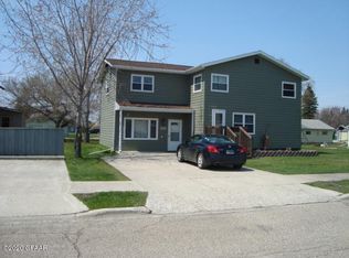 210 3rd Ave, Cando, ND 58324