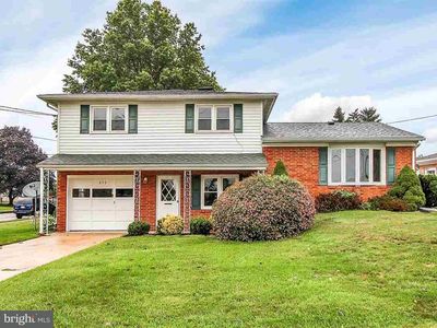 255 S 4th St, Mount Wolf, PA, 17347