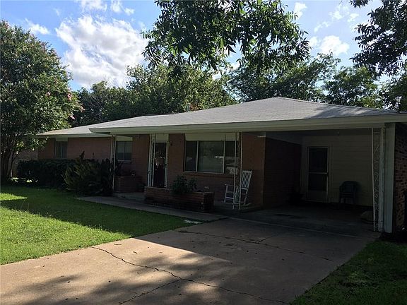 2nd image of 311 Woodlawn Dr