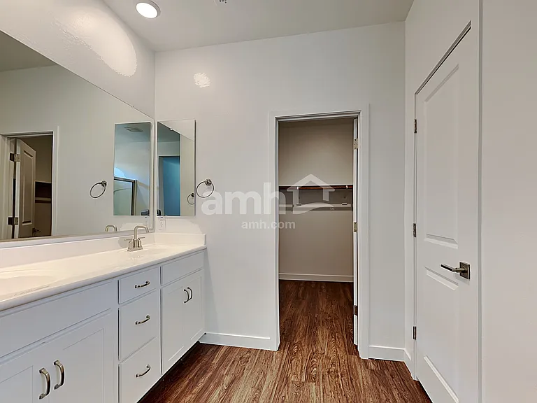 10518 W Atlantis Way — Photo 9