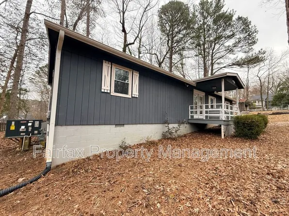 6906 Baywood Dr, Raleigh, NC 27613