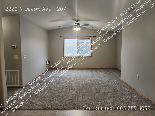 2220 N Devon Ave #207, Tea, SD 57064