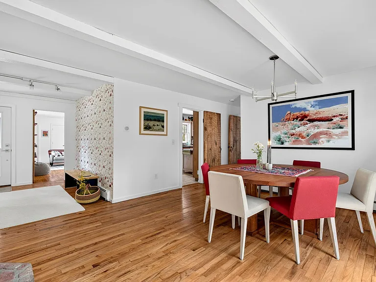 64 Meher Cir — Photo 8