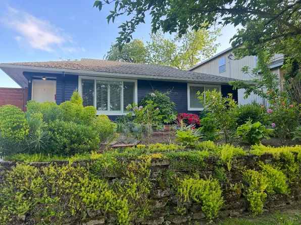 3340 N Willis Blvd, Portland, OR 97217