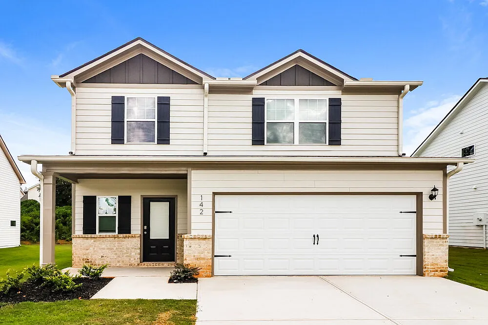 4 bed, 2.5 bath, 1967 sqft, $2,170 — Photo 1