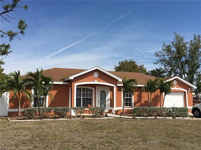 1st image of 416 Candlewick Cir