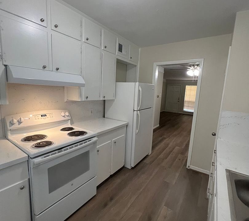 WILBS 500 Willow Dr Lake Jackson TX Zillow