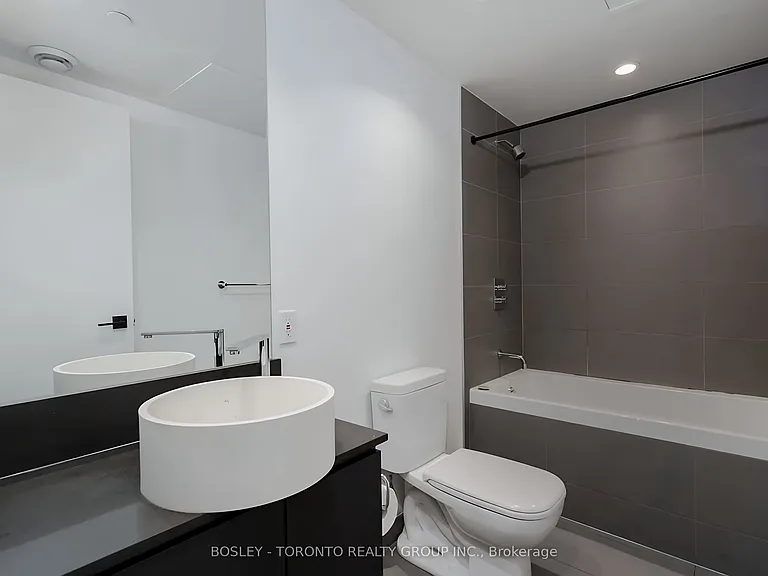 60 Colborne St #214 — Photo 28