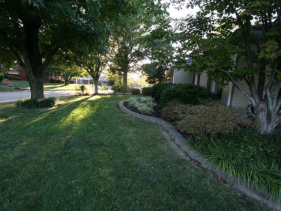 2nd image of 10288 Shawnee Dr #10288