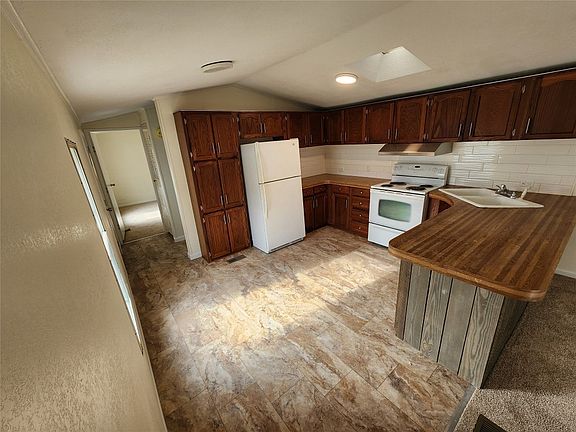 5th image of 2502 Sherwood Dr