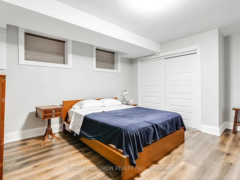 1319 Gerrard St E #LOWER — Photo 17