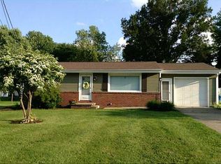 2524 Willowhurst Cir, New Castle, PA 16101
