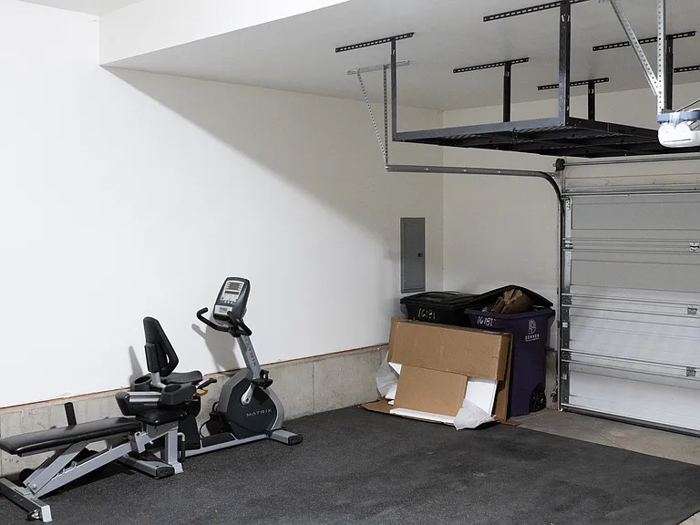 16181 E Bolling Dr — Photo 38
