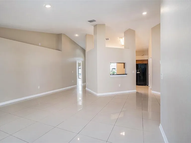 12712 Longcrest Dr — Photo 7