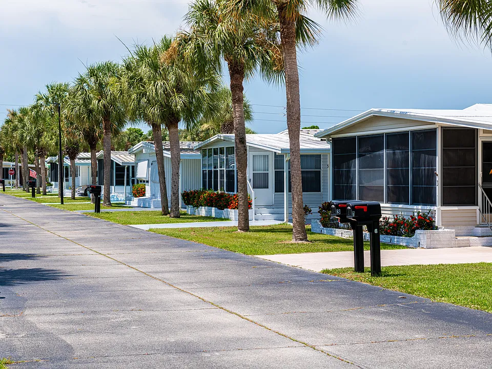 Sun Resorts & Residences Fort Myers Beach