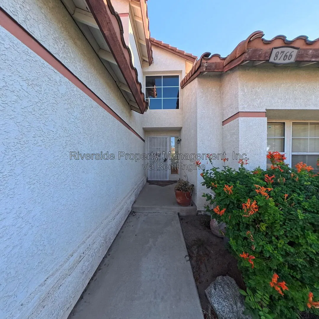 4 bed, 3.0 bath, 2155 sqft, $3,495 — Photo 4