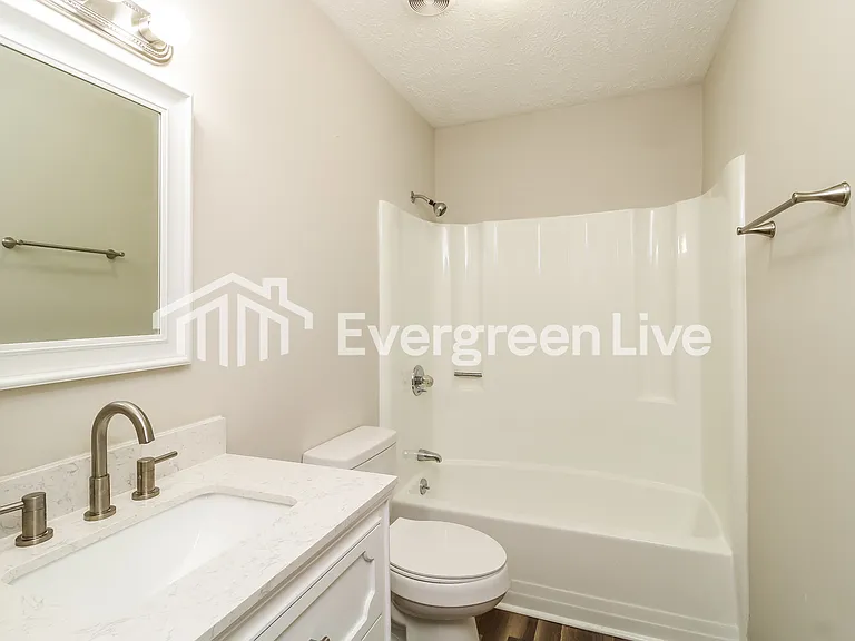 740 Motor Rd — Photo 3