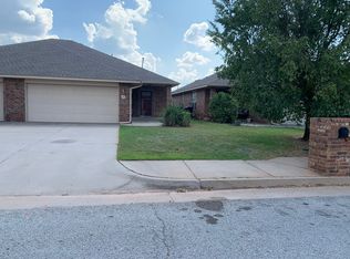 10 NW 156th St, Edmond, OK 73013
