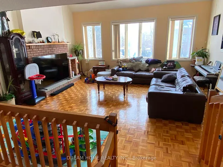 51 Dunn Dr — Photo 7