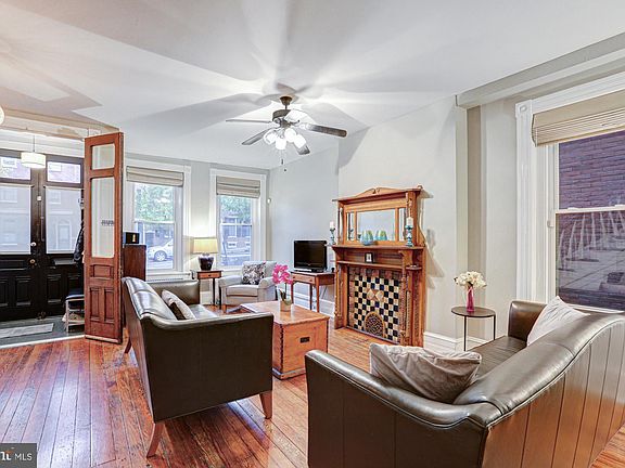 3rd image of 530 W 4th St