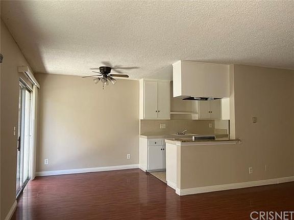 4th image of 5241 Hermitage Ave APT 1