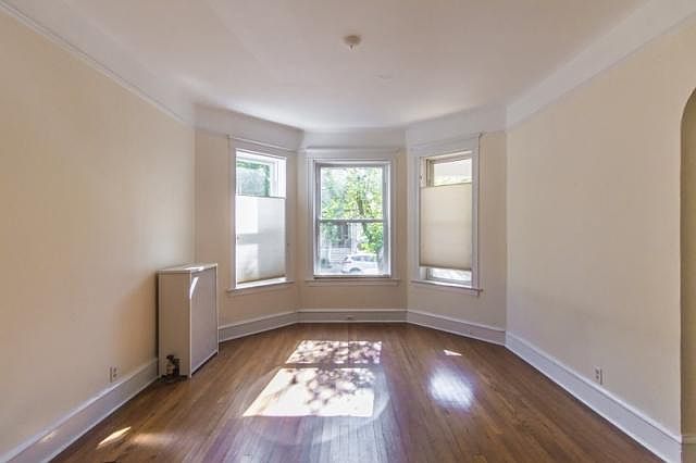 1st image of 1444 W Berwyn Ave APT 1