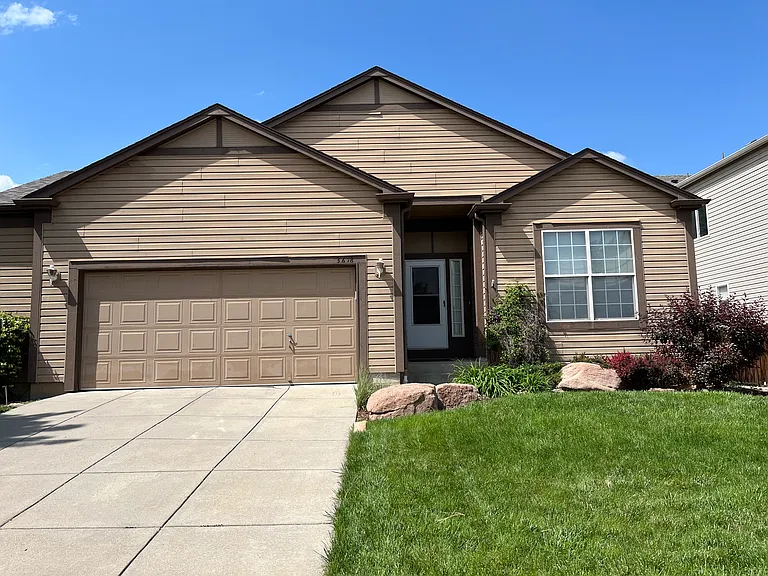 3618 Clover Creek Ln — Photo 1