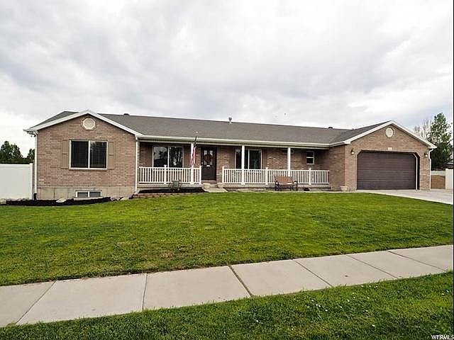 1st image of 1361 W Palmer Park Ln
