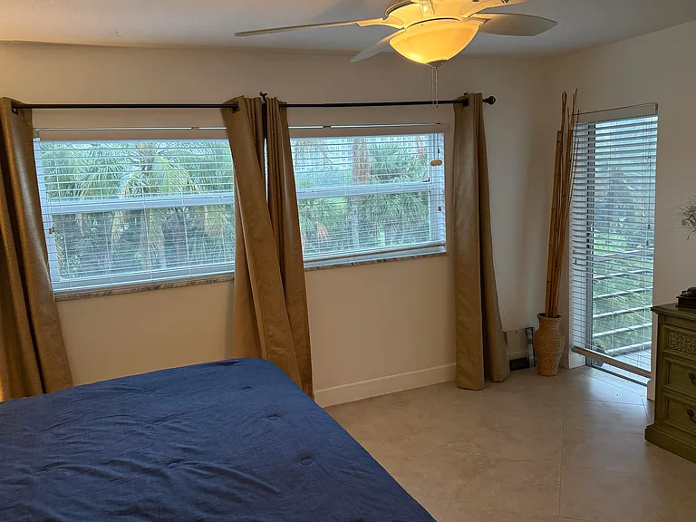 300 NE 14th Ave #411 — Photo 21