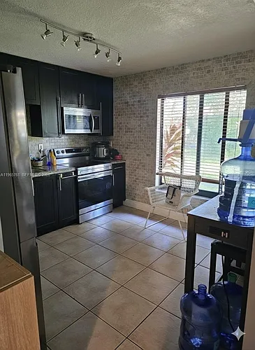 7509 SW 26th Ct Photo 1
