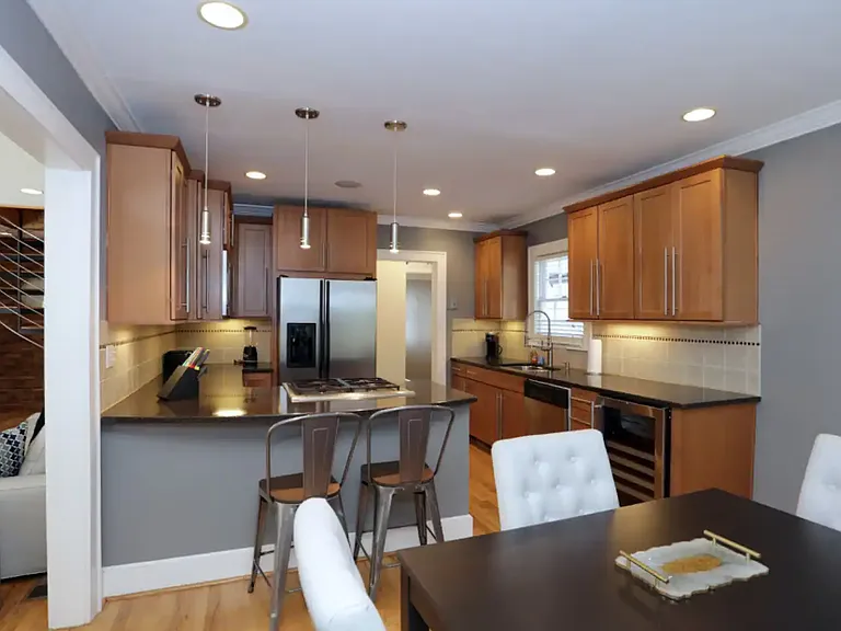 1190 Atlantic Dr NW — Photo 7
