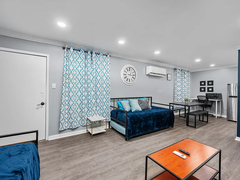 3611 Graustark St #7 — Photo 13