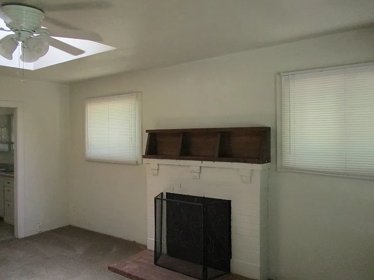 247 W 2nd Ave — Photo 6