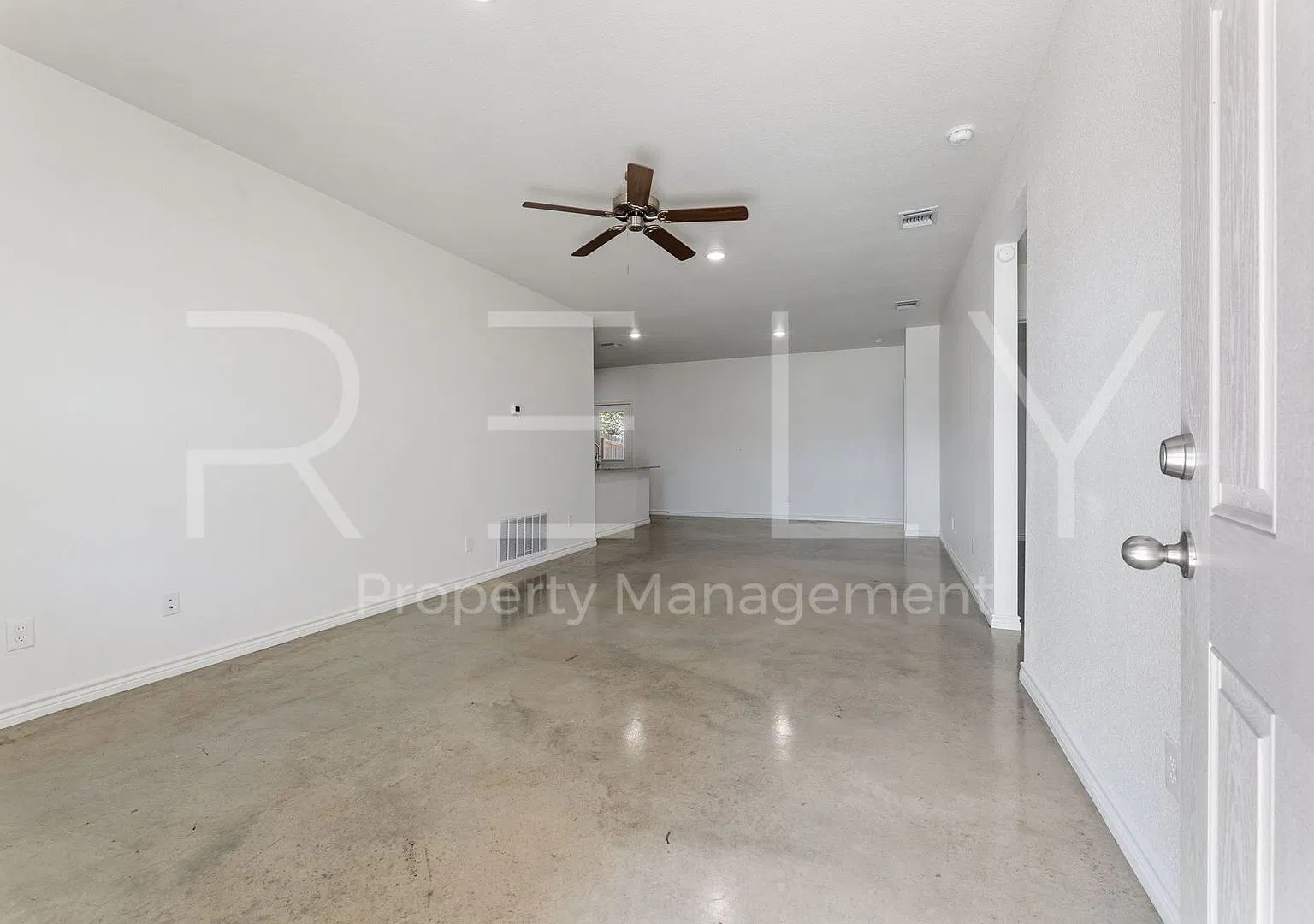 PM1-HH1805 Emma Naylor Ct — Photo 4