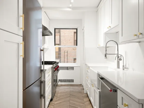 152 East 94th Street image 7 of 17