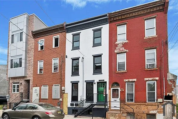 3 bed, 1500 sqft, $2,200 — Photo 2