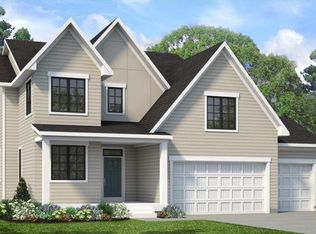 4588 Meadowview Ln, Excelsior, MN 55331