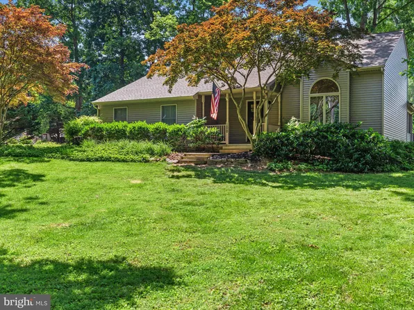 100 Devon Way, Shepherdstown, WV 25443