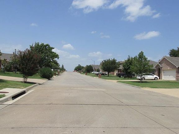 4th image of 1502 Coastline Ln