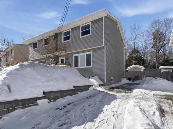 216 Stokil Dr, Lower Sackville, NS B4C 3C3