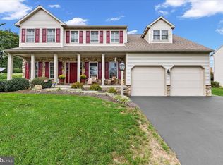 130 Julia Ln, Manheim, PA 17545