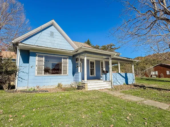 703 N 3rd St, Sutton, WV 26601
