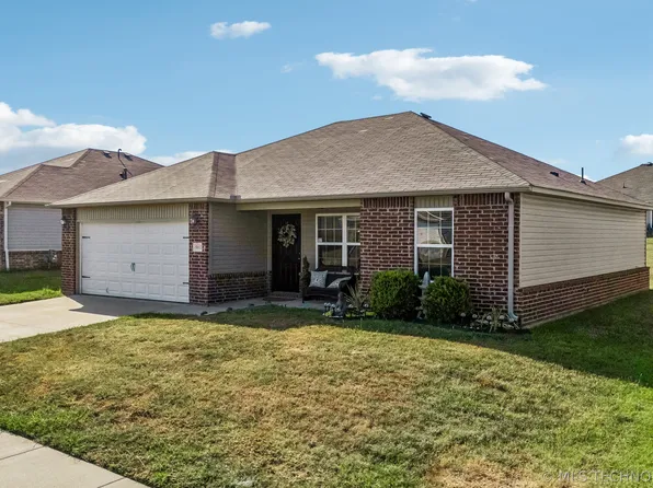 5812 E 146th Pl S, Bixby, OK 74008