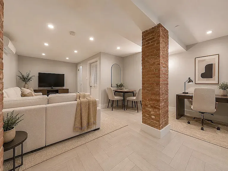 722 De Kalb Ave #1 — Photo 5