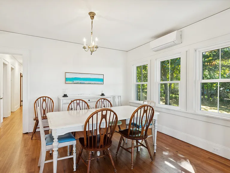 139 Edgemere Dr — Photo 10