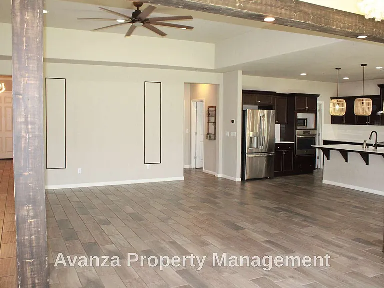 3599 Corazon Ave — Photo 23