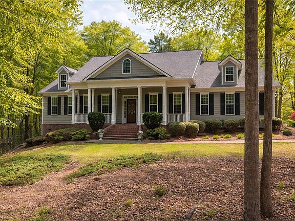 2nd image of 5522 Tyree Rd