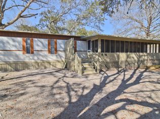 716 Shell St, Hampstead, NC 28443